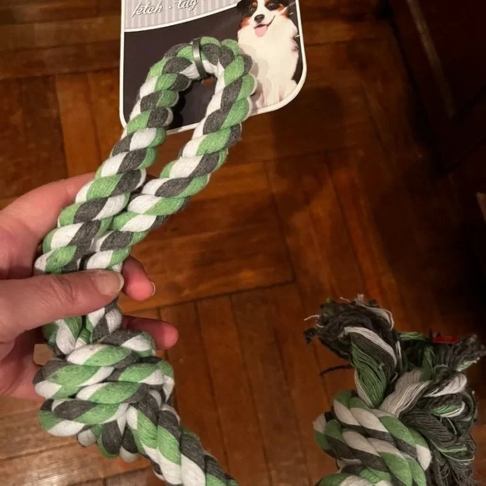 Pop-Up‎ Kennel  / Pooch Pen & Three Dog Toys  (Size Small) (new)